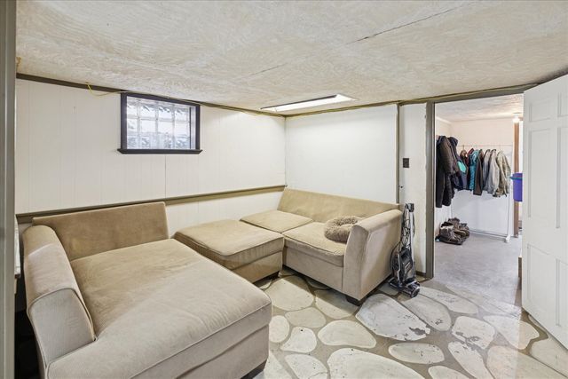 2245 Morton Avenue, Muskegon, MI 49441