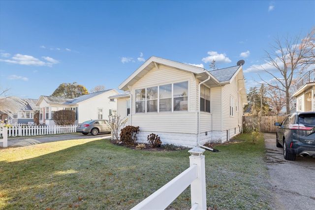 2245 Morton Avenue, Muskegon, MI 49441