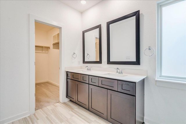8008 Prairie Rye DR, Lago Vista, TX 78645