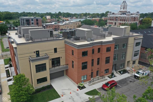 178 S Water F, Franklin, IN 46131