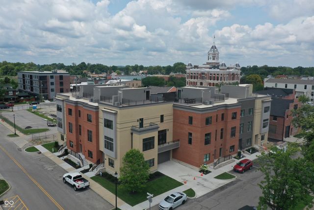 178 S Water F, Franklin, IN 46131