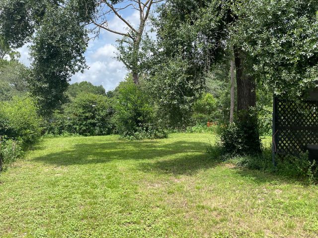 786 9th Avenue, Crestview, FL 32536