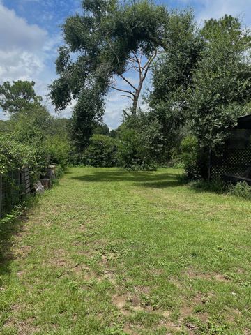 786 9th Avenue, Crestview, FL 32536