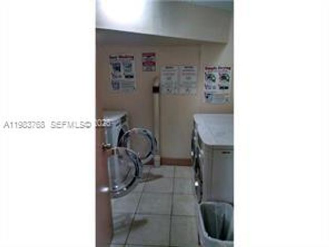 9320 Fontainebleau Blvd 109, Miami, FL 33172