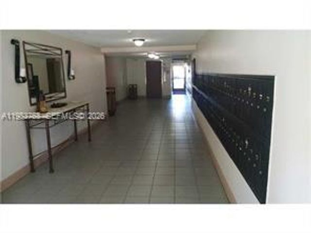 9320 Fontainebleau Blvd 109, Miami, FL 33172