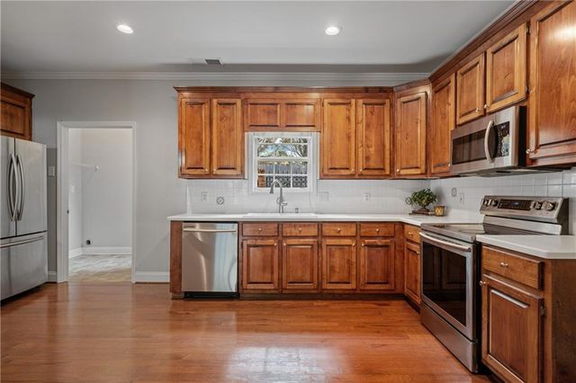 618 Manor Way, Cartersville, GA 30120