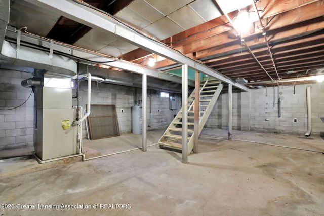 12293 W Greenfield Road, Lansing, MI 48917