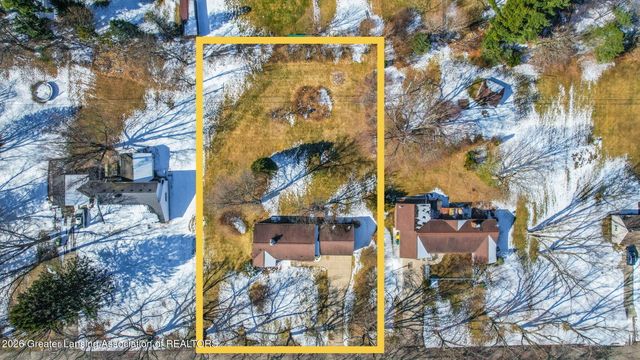 12293 W Greenfield Road, Lansing, MI 48917