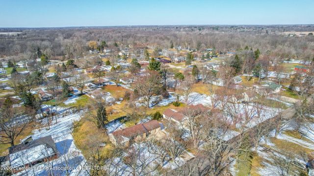 12293 W Greenfield Road, Lansing, MI 48917