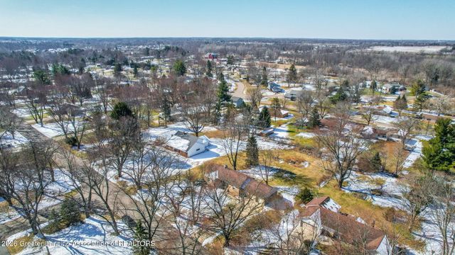 12293 W Greenfield Road, Lansing, MI 48917