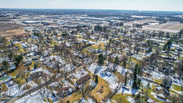 12293 W Greenfield Road, Lansing, MI 48917