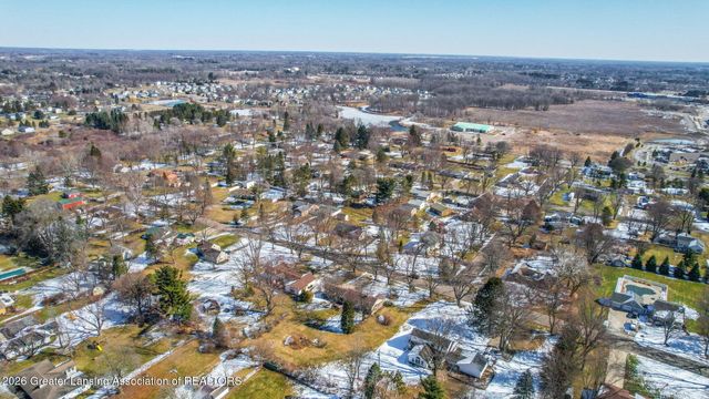 12293 W Greenfield Road, Lansing, MI 48917