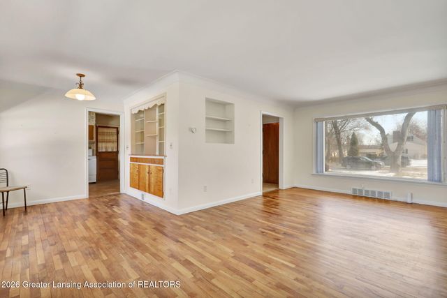 12293 W Greenfield Road, Lansing, MI 48917