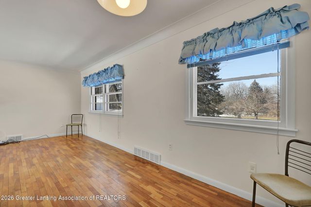 12293 W Greenfield Road, Lansing, MI 48917