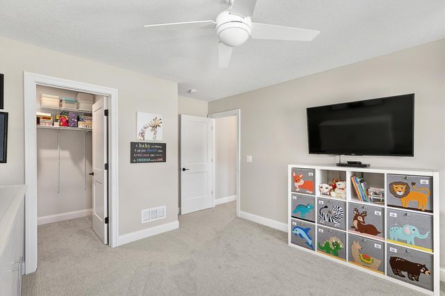 14143 Wilden Drive, Urbandale, IA 50323