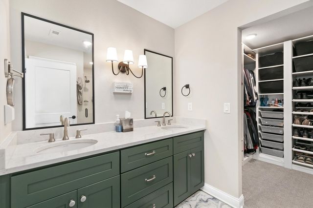 14143 Wilden Drive, Urbandale, IA 50323