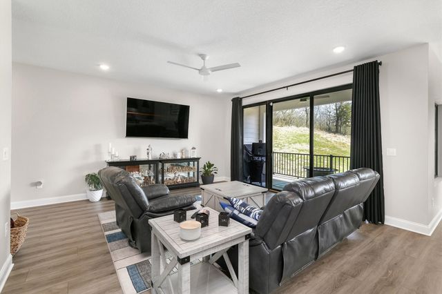 14143 Wilden Drive, Urbandale, IA 50323