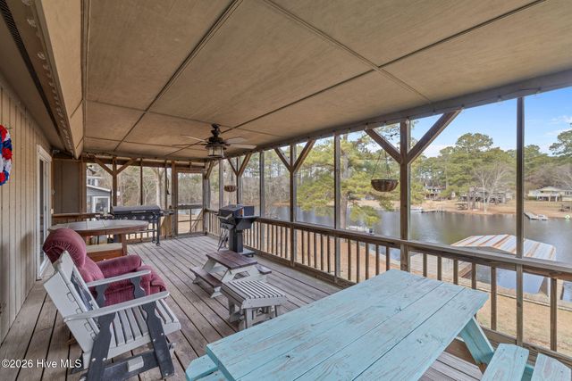 188 Sleepy Creek Drive, Dudley, NC 28333