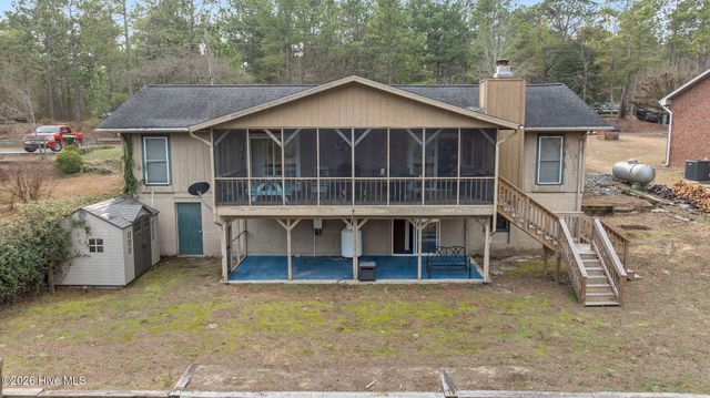 188 Sleepy Creek Drive, Dudley, NC 28333