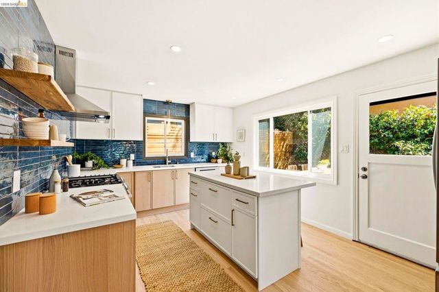 1776 Brandon Street, Oakland, CA 94611