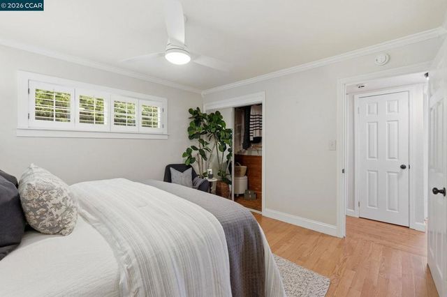 210 Vista Way, Martinez, CA 94553