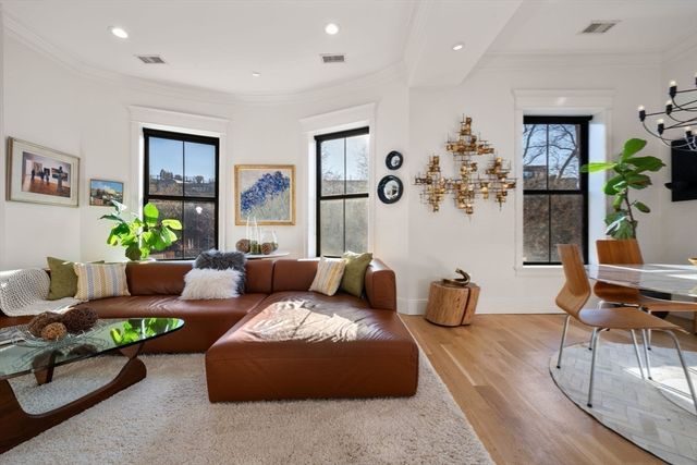 12 Worcester Square 3, Boston, MA 02118