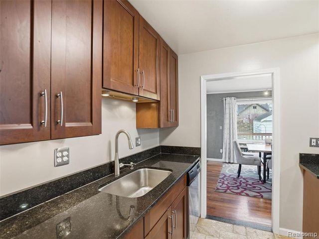 1629 N Pleasant Street, Royal Oak, MI 48067