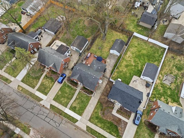 1629 N Pleasant Street, Royal Oak, MI 48067