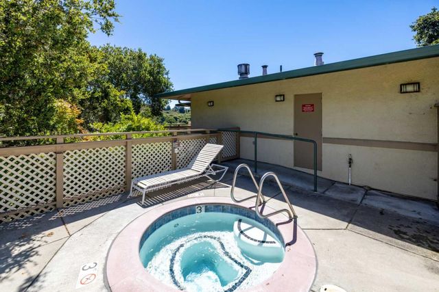 521 Quail Run Court, Del Rey Oaks, CA 93940