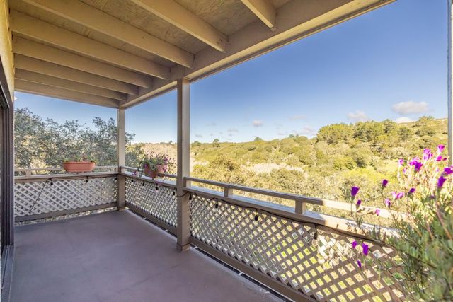 521 Quail Run Court, Del Rey Oaks, CA 93940