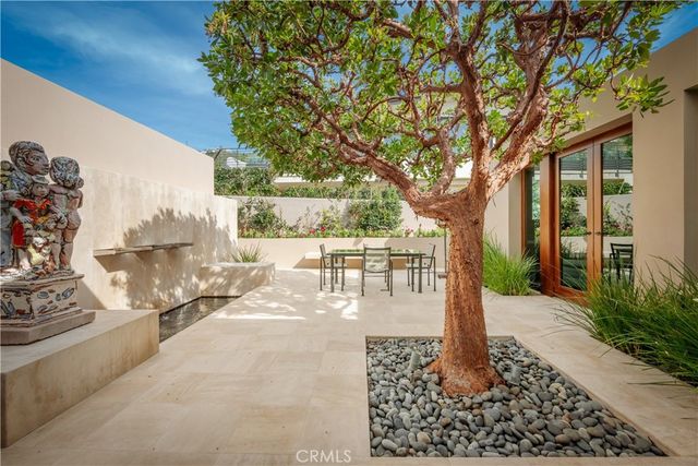 49 Lagunita Drive, Laguna Beach, CA 92651