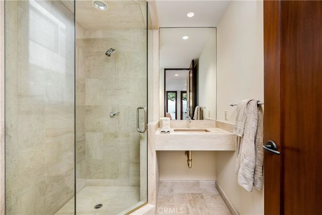 49 Lagunita Drive, Laguna Beach, CA 92651