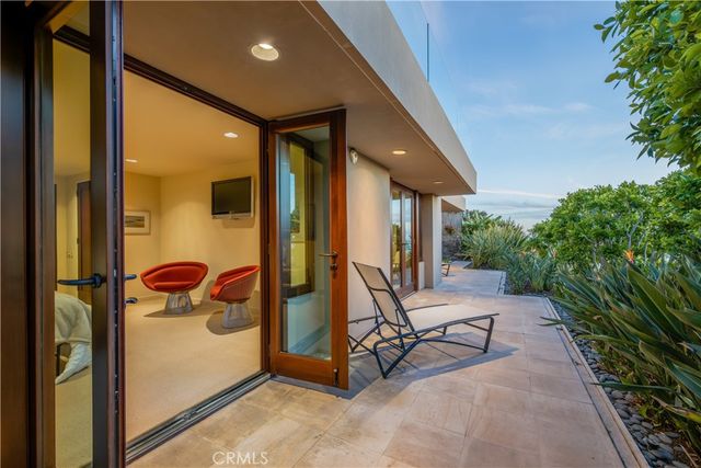 49 Lagunita Drive, Laguna Beach, CA 92651