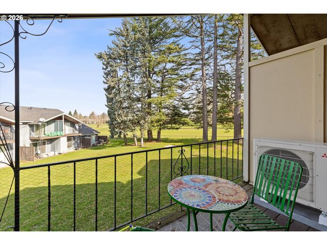 1508 Ne HOGAN Dr, Gresham, OR 97030