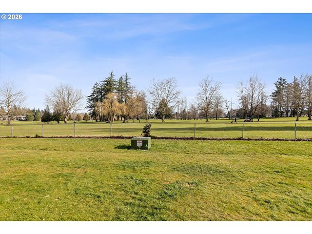 1508 Ne HOGAN Dr, Gresham, OR 97030