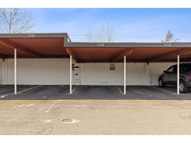 1508 Ne HOGAN Dr, Gresham, OR 97030