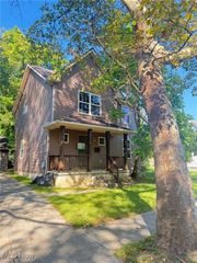 1110 E 72nd Street, Cleveland, OH 44103