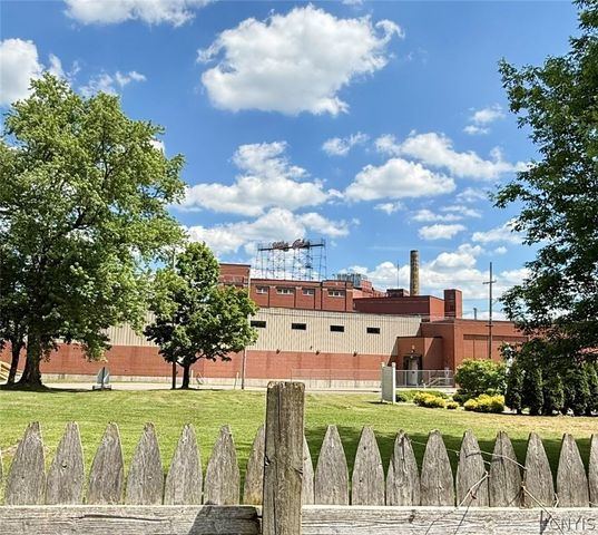 701 Saratoga Street, Utica, NY 13502