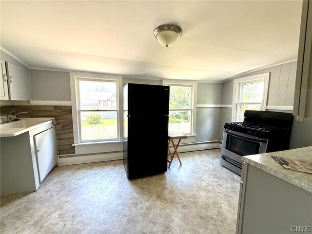 701 Saratoga Street, Utica, NY 13502