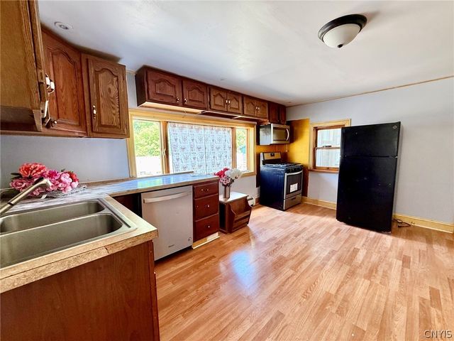 701 Saratoga Street, Utica, NY 13502