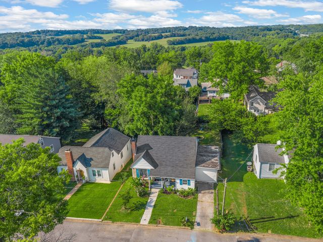 603 Crestview Dr, Springfield, TN 37172