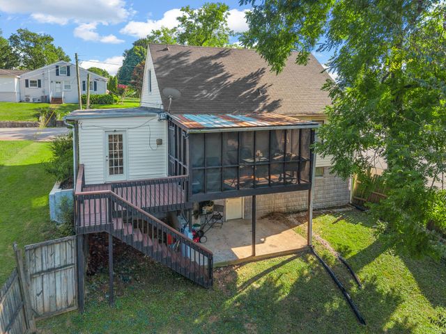 603 Crestview Dr, Springfield, TN 37172