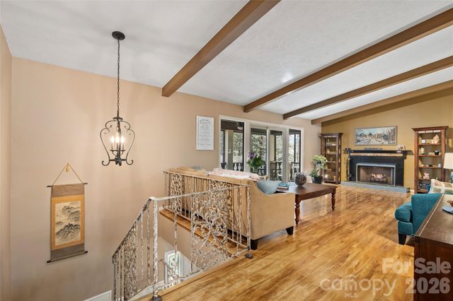 3017 Chestnut Tree Road, Hendersonville, NC 28792