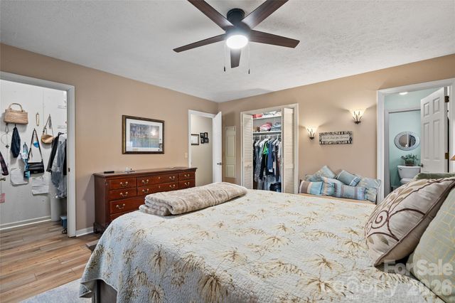 3017 Chestnut Tree Road, Hendersonville, NC 28792