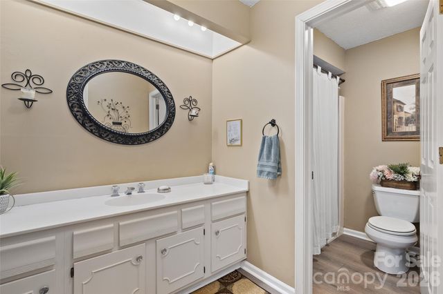 3017 Chestnut Tree Road, Hendersonville, NC 28792