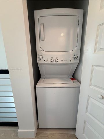 10479 NW 82nd St 10, Doral, FL 33178