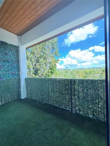 10479 NW 82nd St 10, Doral, FL 33178