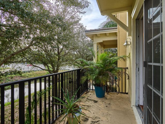 463 Schoolhouse Road, Jupiter, FL 33458