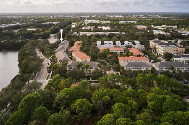 463 Schoolhouse Road, Jupiter, FL 33458