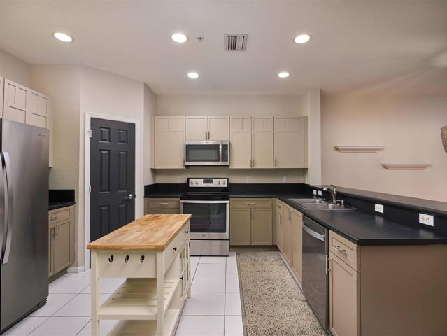 463 Schoolhouse Road, Jupiter, FL 33458